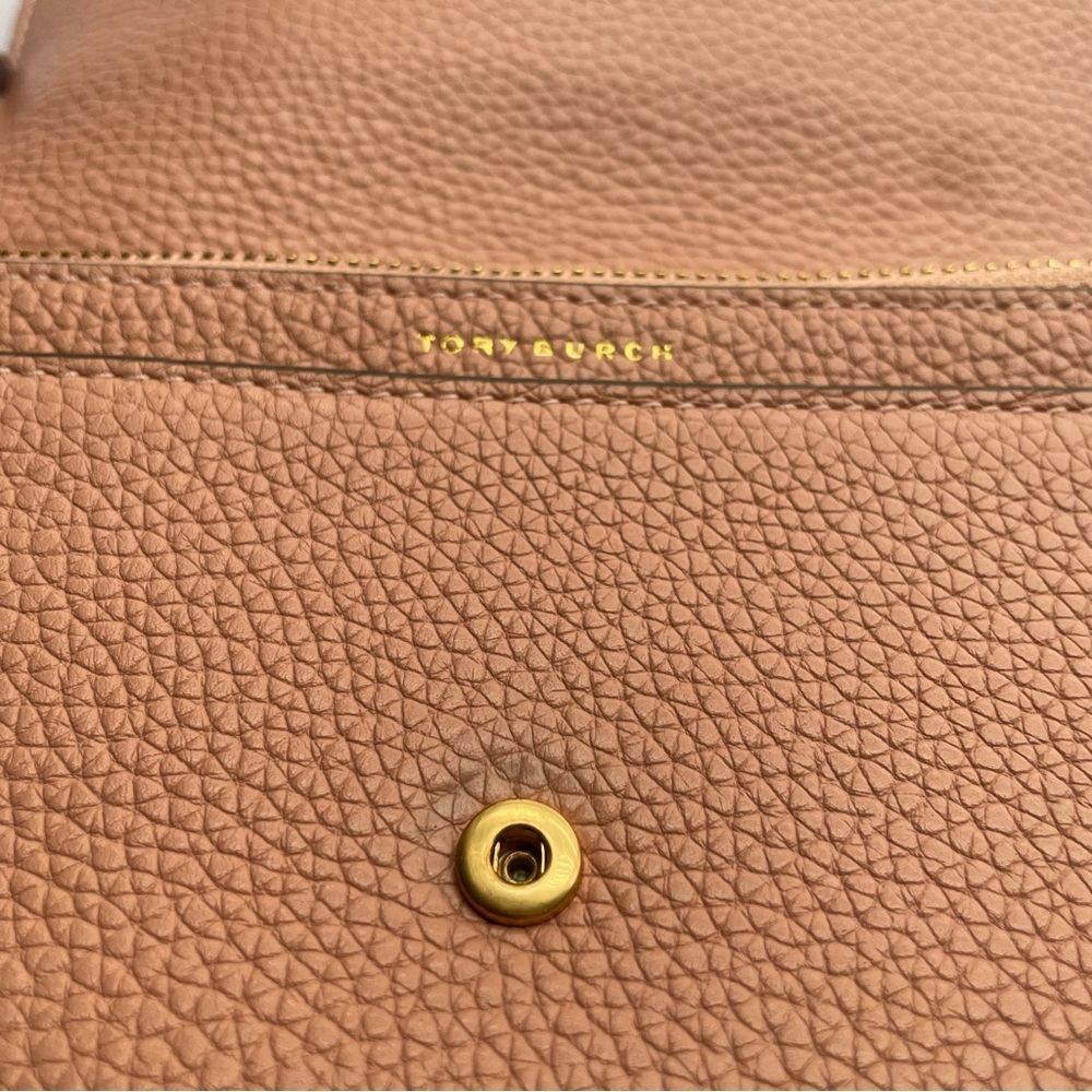 Tory Burch Britten Smartphone Wallet Pink Pebbled Leather Gold Hardware - Picture 5 of 11
